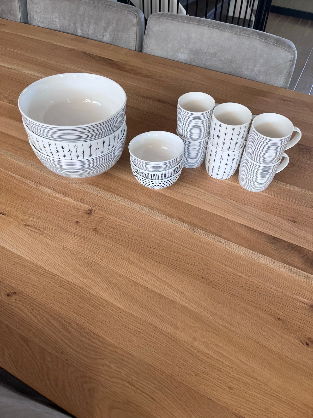 Servies set van Xenos - Zo goed als nieuw, Huis en Inrichting, Overige merken, Keramiek, Ophalen of Verzenden, Zo goed als nieuw