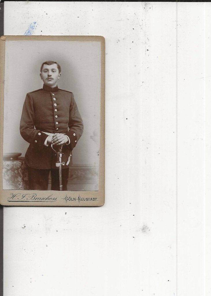 CdV Keulen Militair met snor en sabel 1890 Kriegskunst, Verzamelen, Ophalen of Verzenden, Voor 1920, Ongelopen, Duitsland
