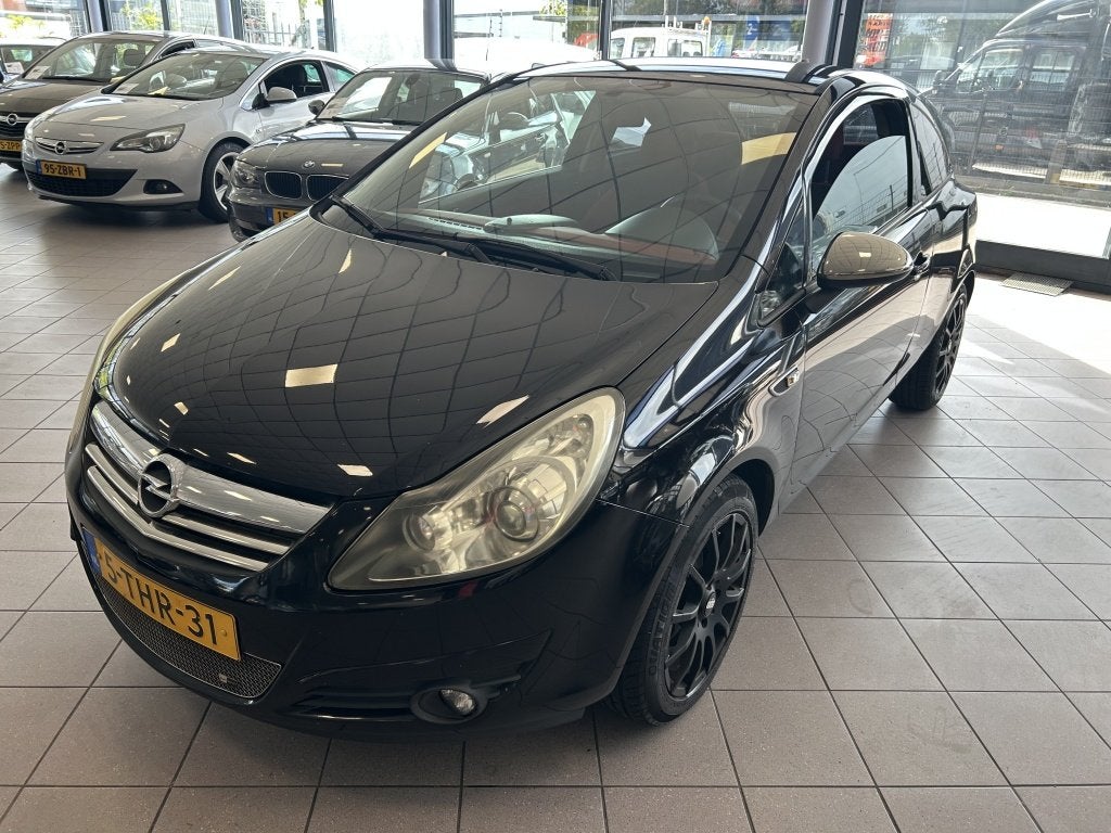 Opel Corsa 1.2-16V Sport Airco APK 10-27 BJ 2008 !, 450 kg, Verwarmde buitenspiegels, 1229 cc, Zwart