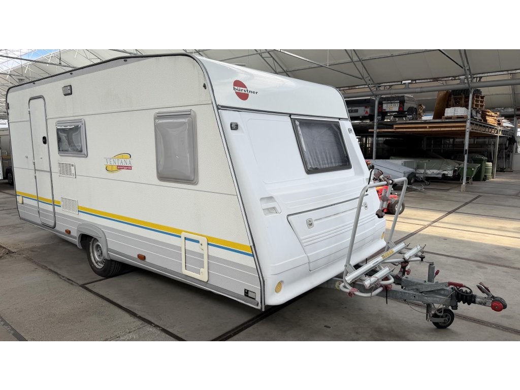Bürstner Avantgarde Kastbed en kleine garage, Treinzit, Particulier, Tot en met 4, Schokbreker