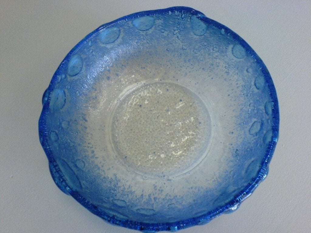 Schaal fel blauw glas met bubbels waterdruppels decoratief, Antiek en Kunst, Ophalen