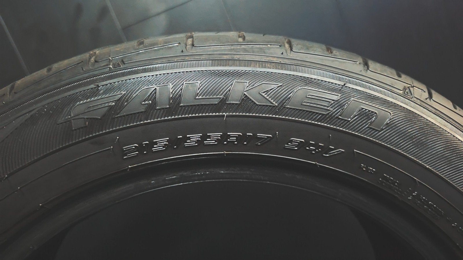 215 55 R17 17 Falken zomerbanden, Auto-onderdelen, Banden en Velgen, 215 mm, 17 inch, Ophalen of Verzenden, Zomerbanden