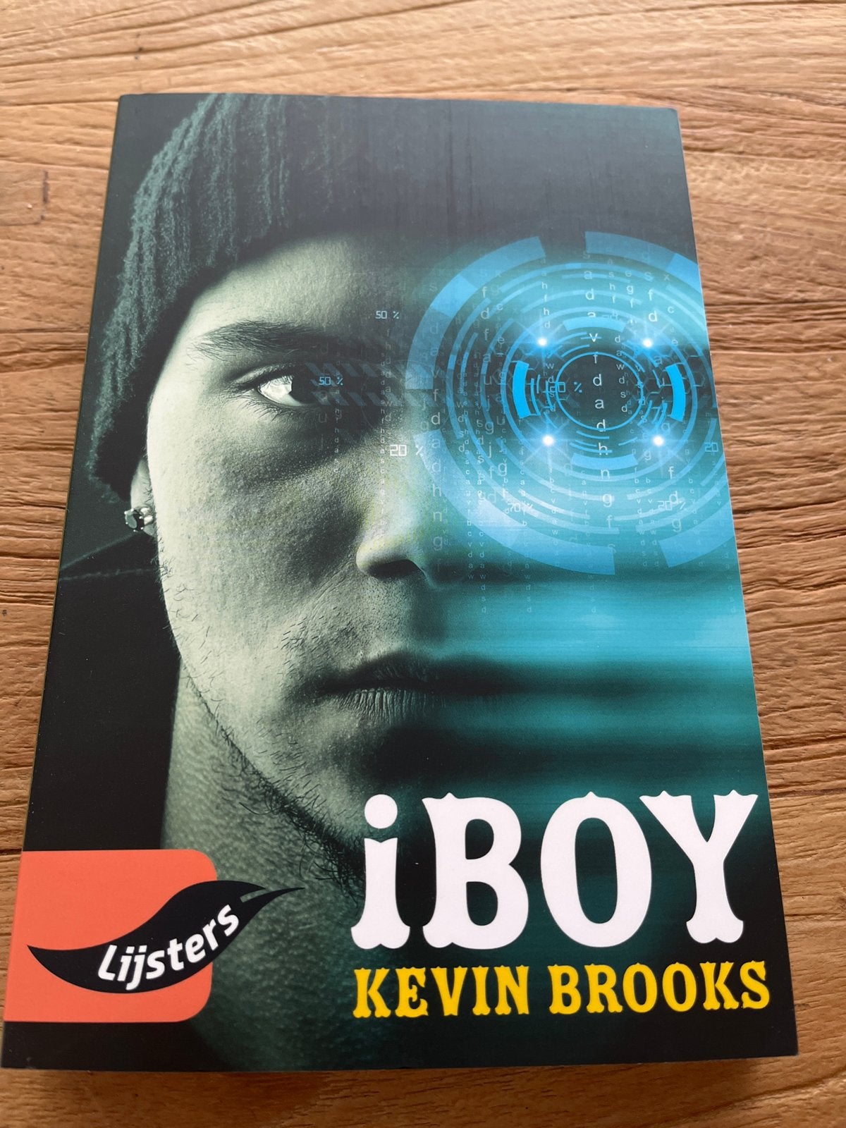 iBoy - Kevin Brooks (Lijsters), Boeken, Ophalen of Verzenden, Nieuw, Europa overig