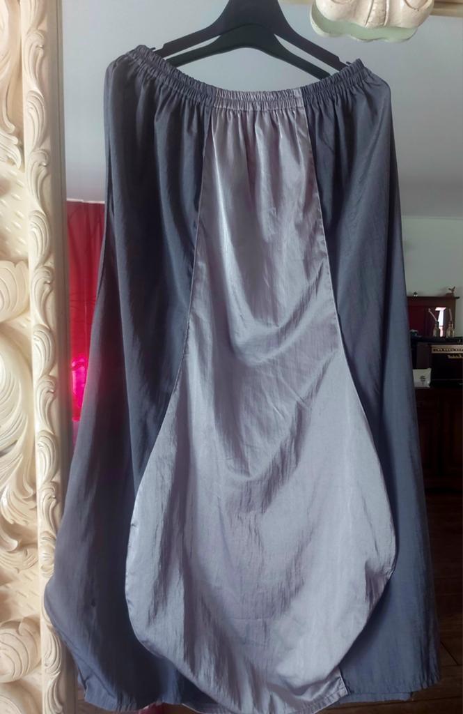 Rok dames van Barandi design mt 42/44, Kleding | Dames, Rokken, Ophalen of Verzenden, Zo goed als nieuw, Maat 42/44 (L), Onder de knie