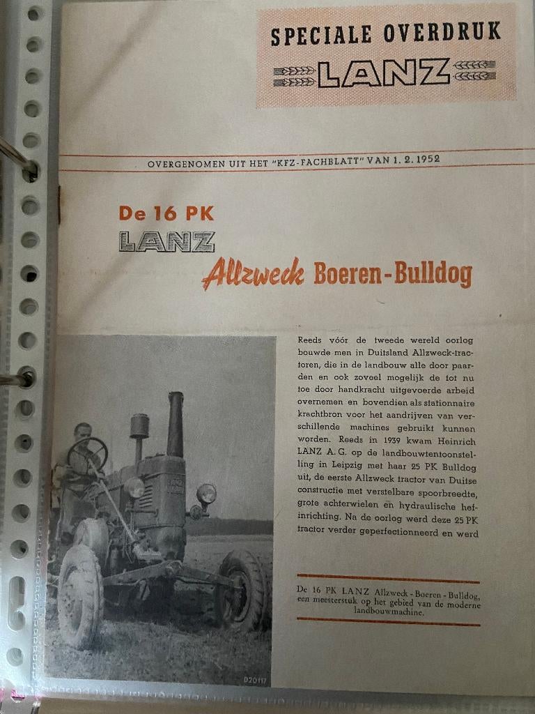 Tractorfolders, Ophalen of Verzenden, Gelezen, Catalogus