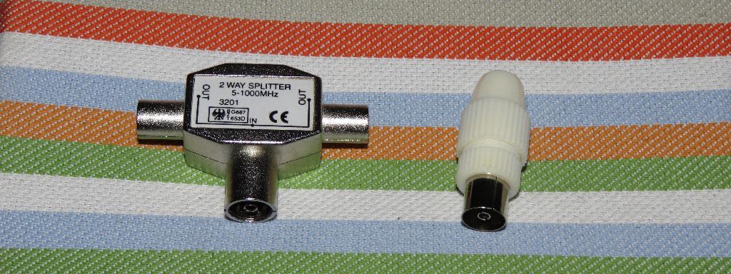 COAX splitter en -aansluiting, Ophalen of Verzenden, Nieuw, Minder dan 2 meter, Coaxiale kabel