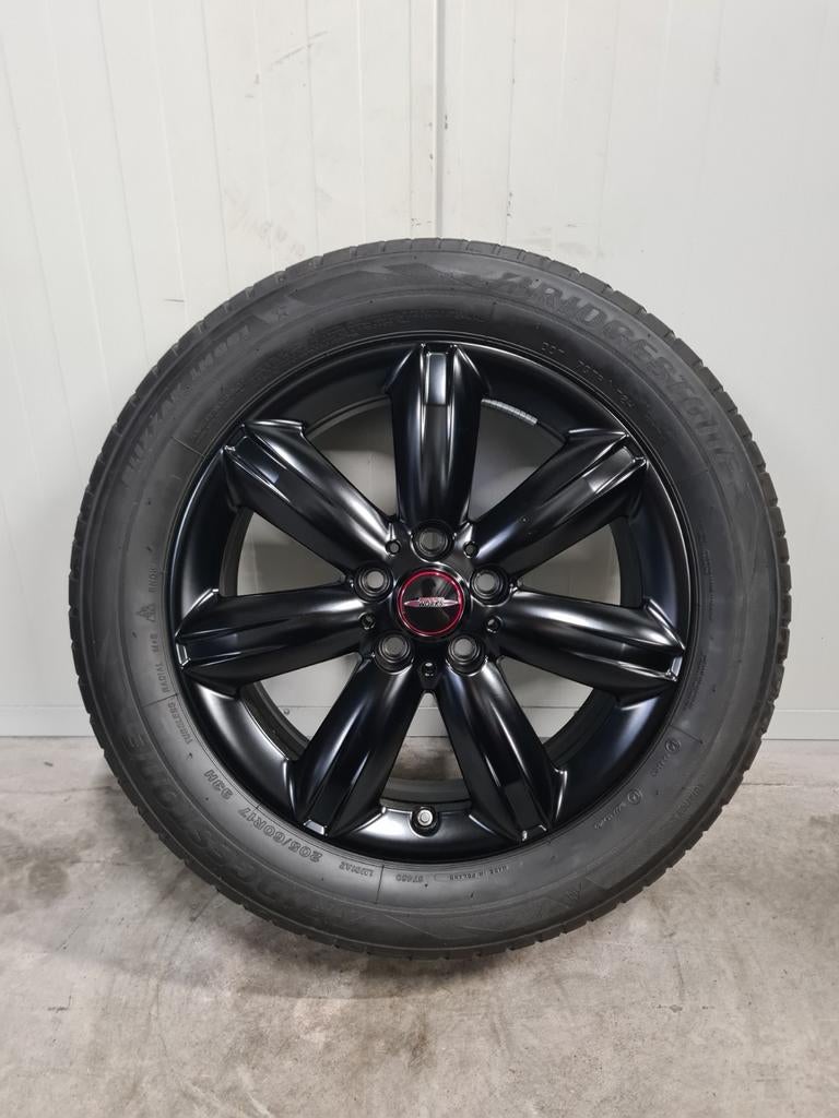 17' Mini Countryman F60 Styling 539 Zwart met winterbanden, Banden en Velgen, 17 inch, Personenwagen, 205 mm