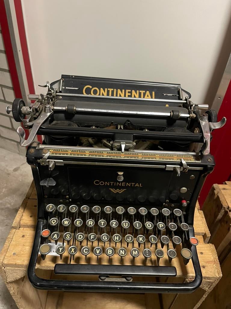 CONTINENTAL typewriter, Ophalen, Zo goed als nieuw