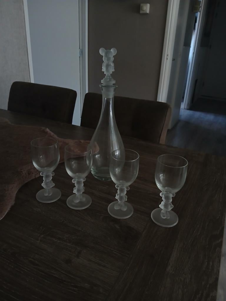 Disneyland parijs glazen + karaf niet meer te krijgen, Ophalen, Mickey Mouse, Zo goed als nieuw, Servies