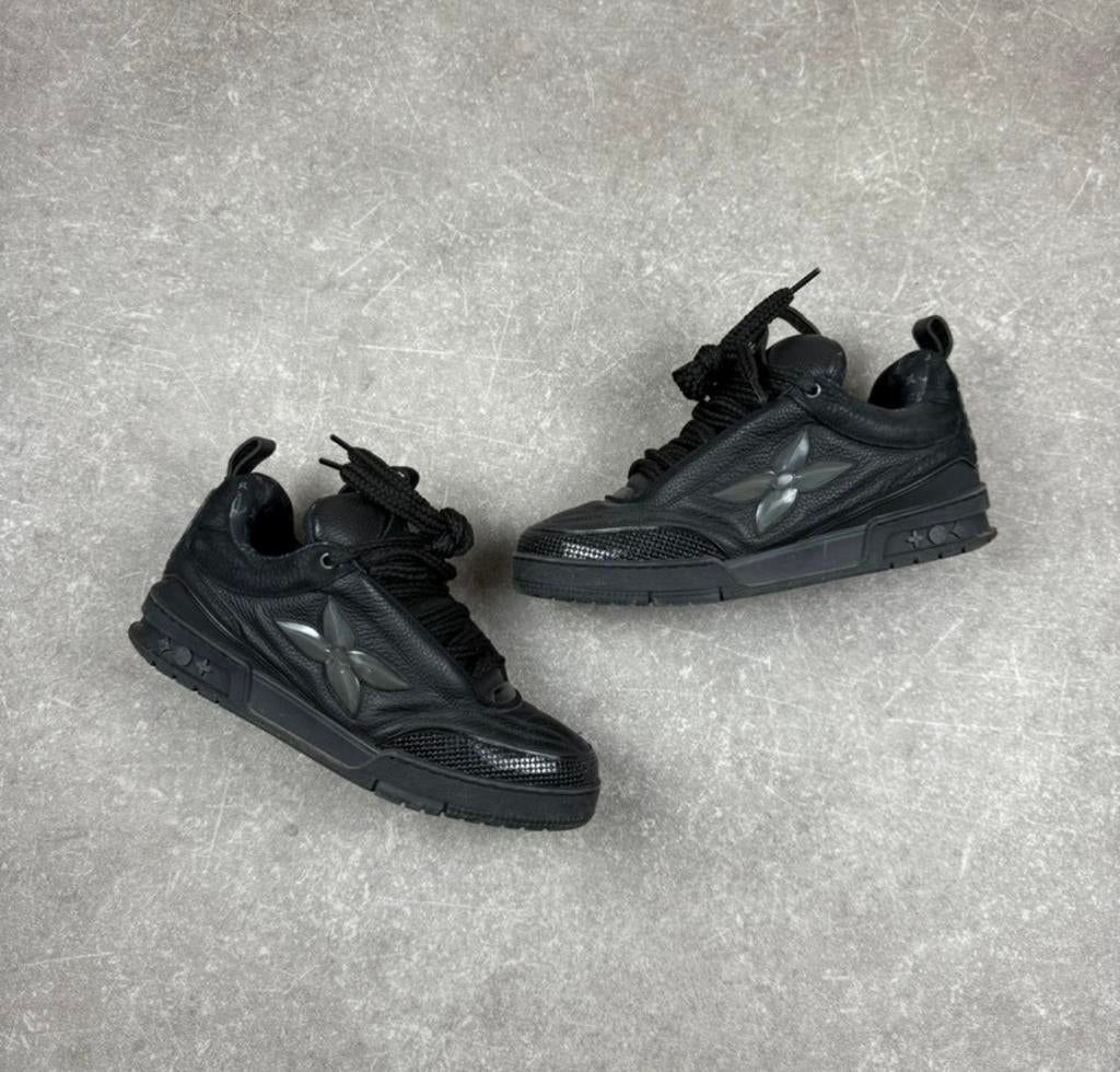 LV Skate Schoenen Zwart Maat 44, Ophalen of Verzenden, Zo goed als nieuw, Zwart, Sneakers of Gympen