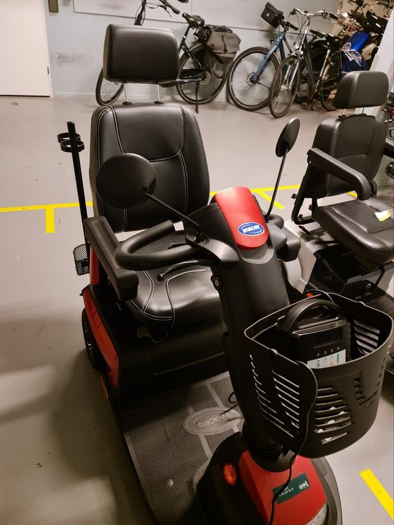 Invacare Scootmobiel zo goed als nieuw, Ophalen, Zo goed als nieuw, Invacare