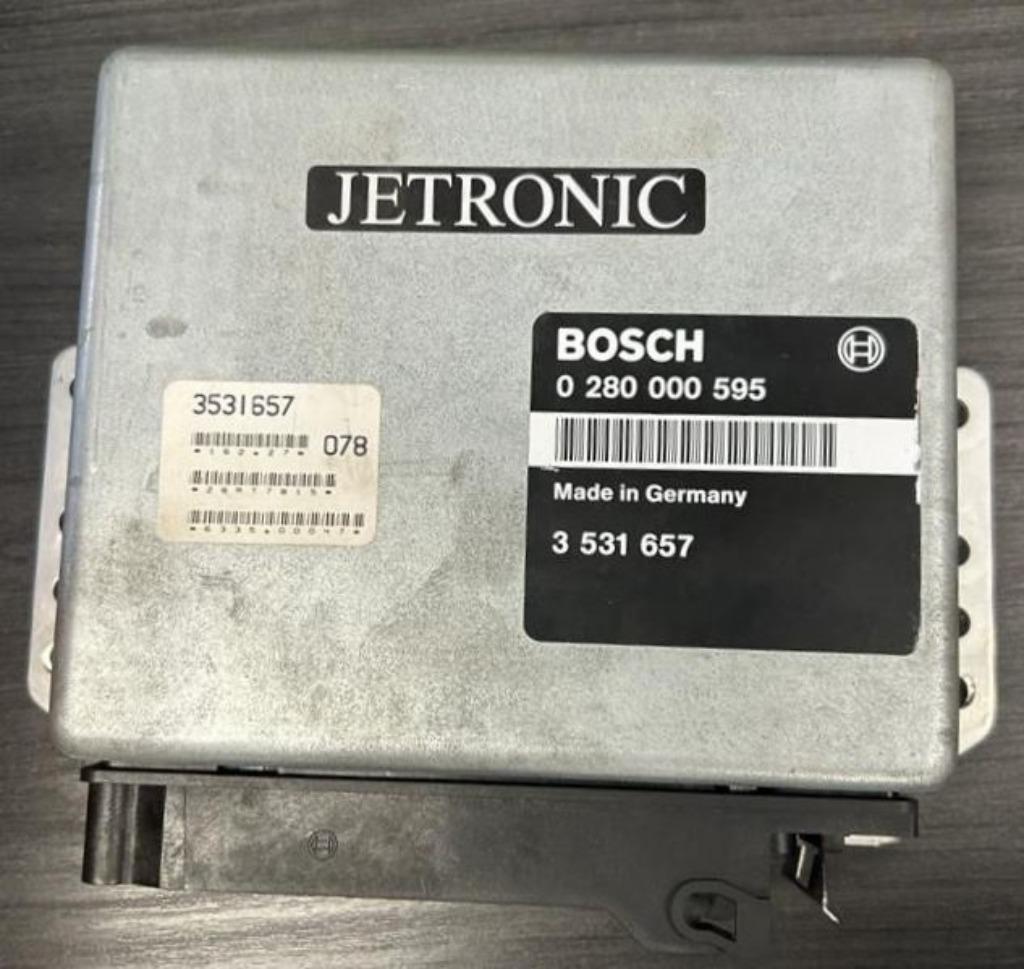Volvo 940 BOSCH 0280000595 Jetronic 3531657, Ophalen of Verzenden, Gebruikt, Volvo