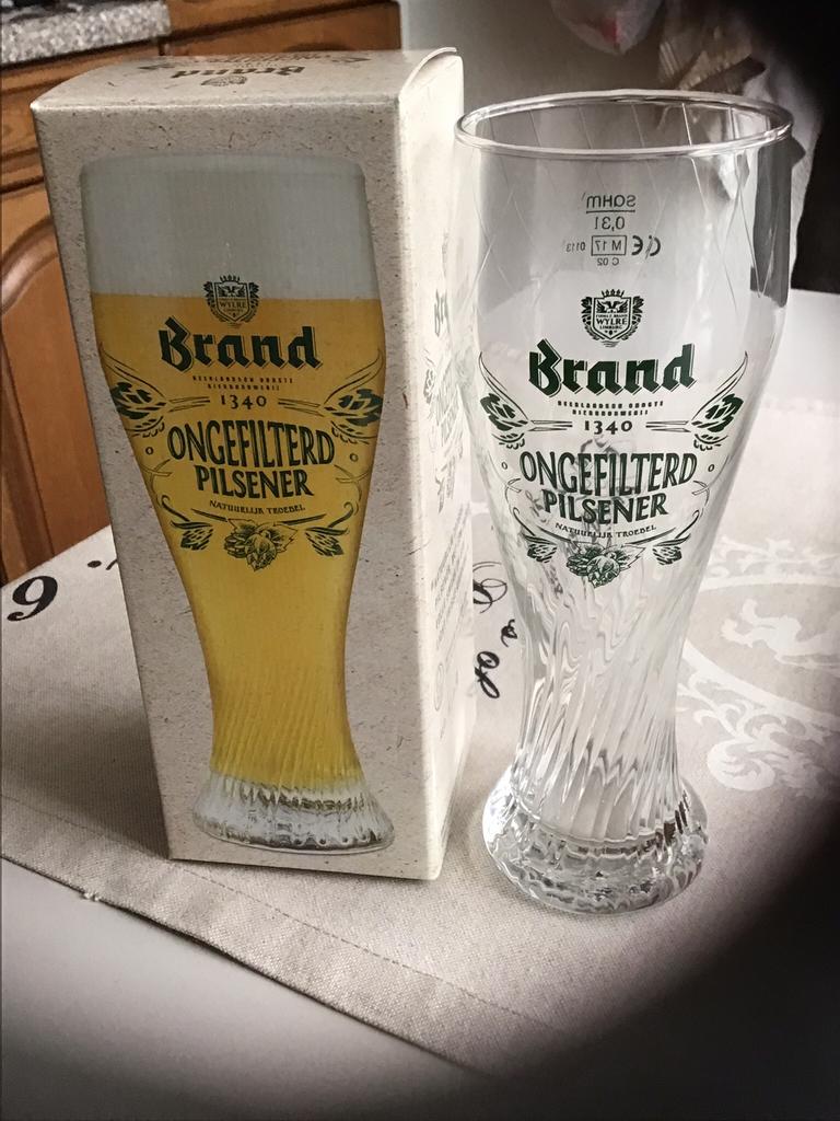Bierglas,,Brand,,in verpakking, Verzamelen, Glas en Borrelglaasjes, Ophalen, Nieuw, Bierglas