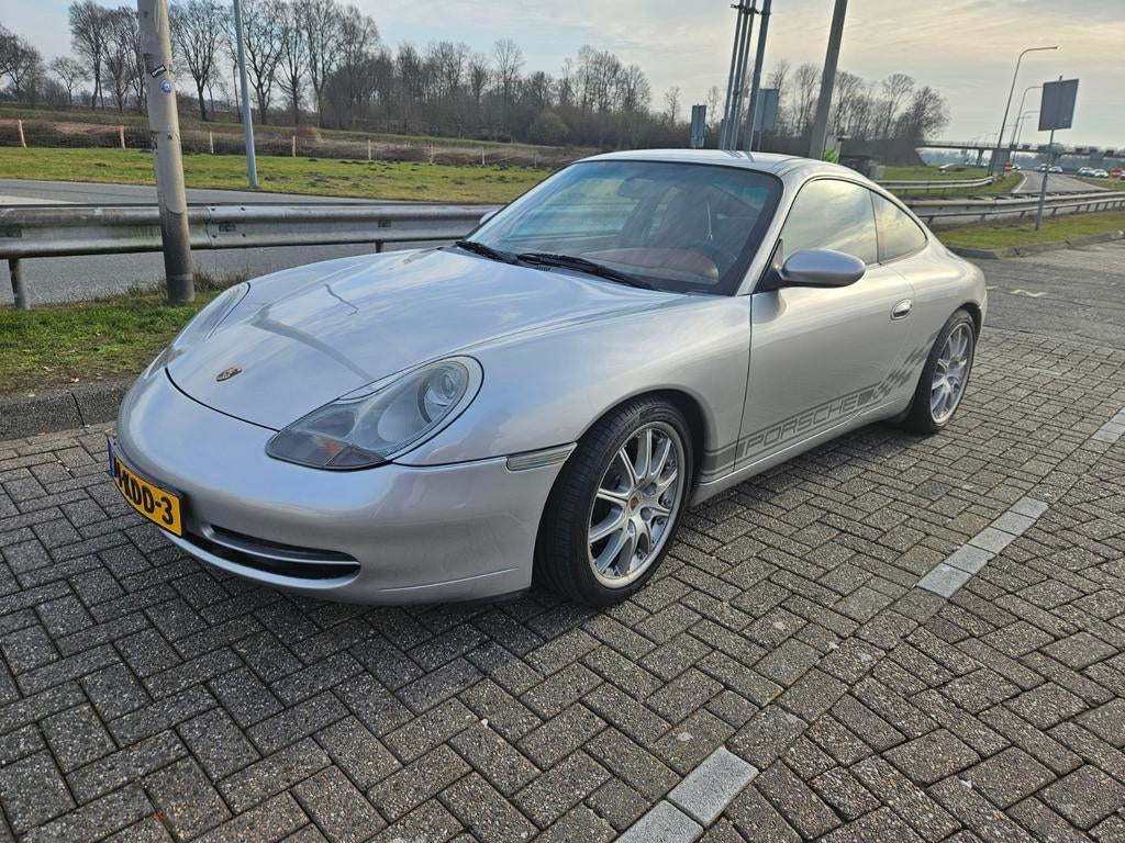 Porsche 911 3.4 Carrera Coupe AUT 1998 Grijs, Auto's, Porsche, Particulier, Benzine, Coupé, Automaat, Geïmporteerd, Zilver of Grijs