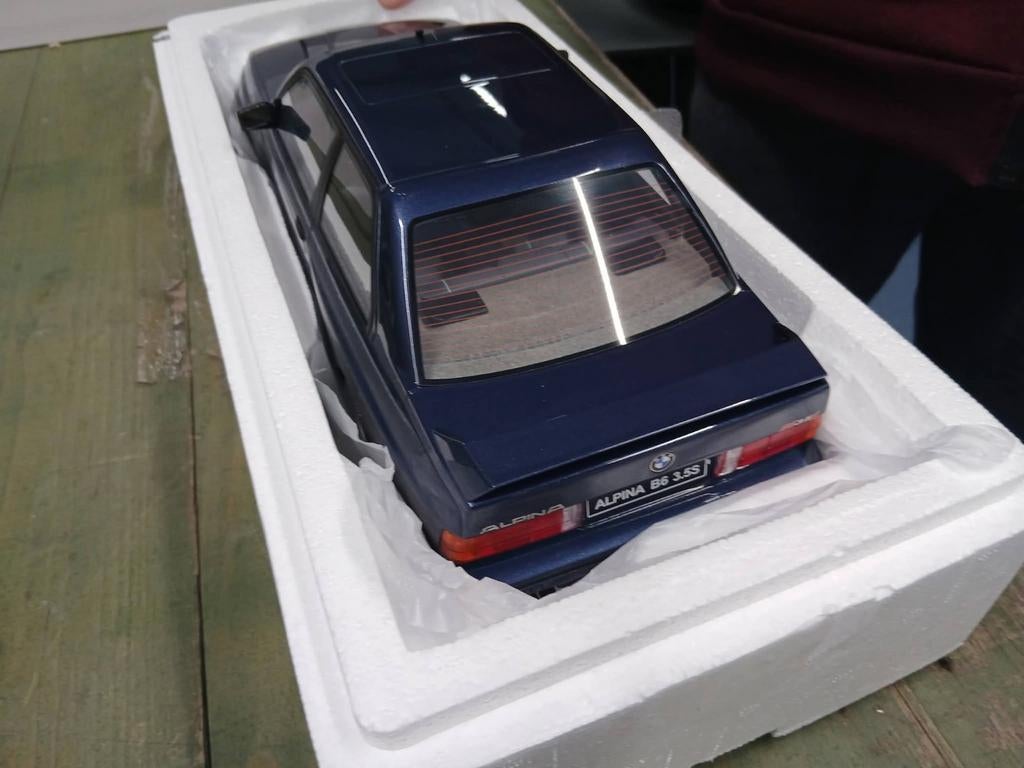 Ottomobile BMW E30 M3 ALPINA B6 blauw 1:12 G074, Hobby en Vrije tijd, Modelauto's | 1:5 tot 1:12, Ophalen, Nieuw, Auto