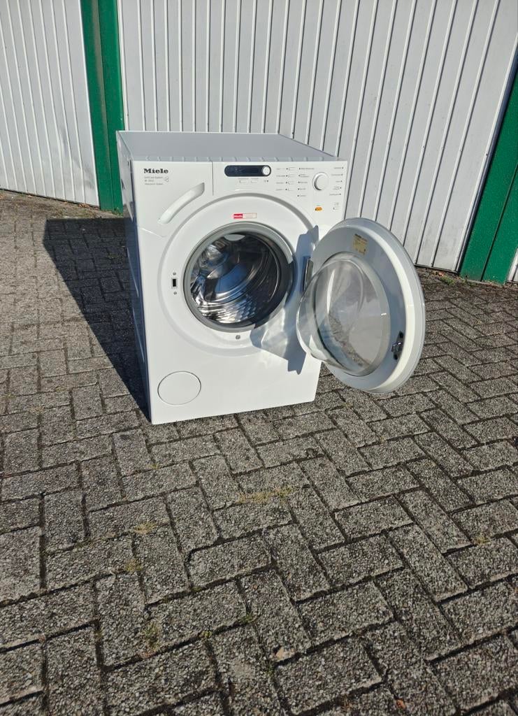 Foto 3 van Miele W1812WPS wasmachine 1400 RPM 6kg A+++ klasse ZGAN.