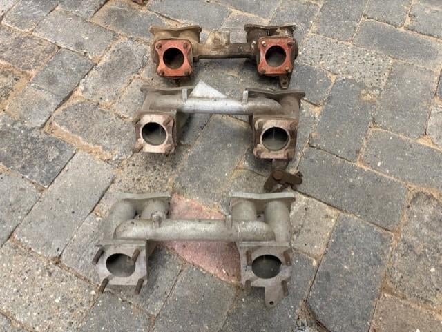 Triumph TR2-3-3A inlaat spruitstuk, Ophalen