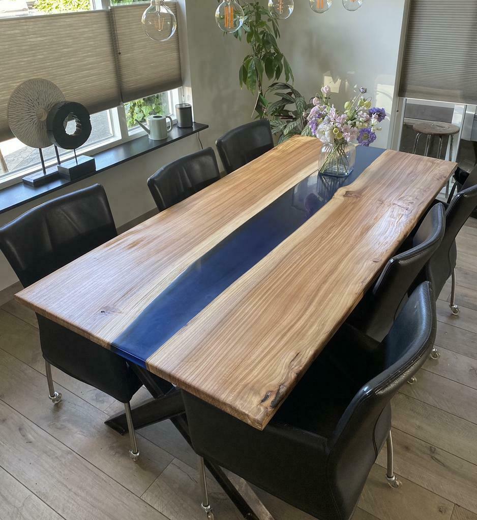 Blauwe transparante eettafel., 100 tot 150 cm, Ophalen of Verzenden, Vijf personen of meer, Overige houtsoorten