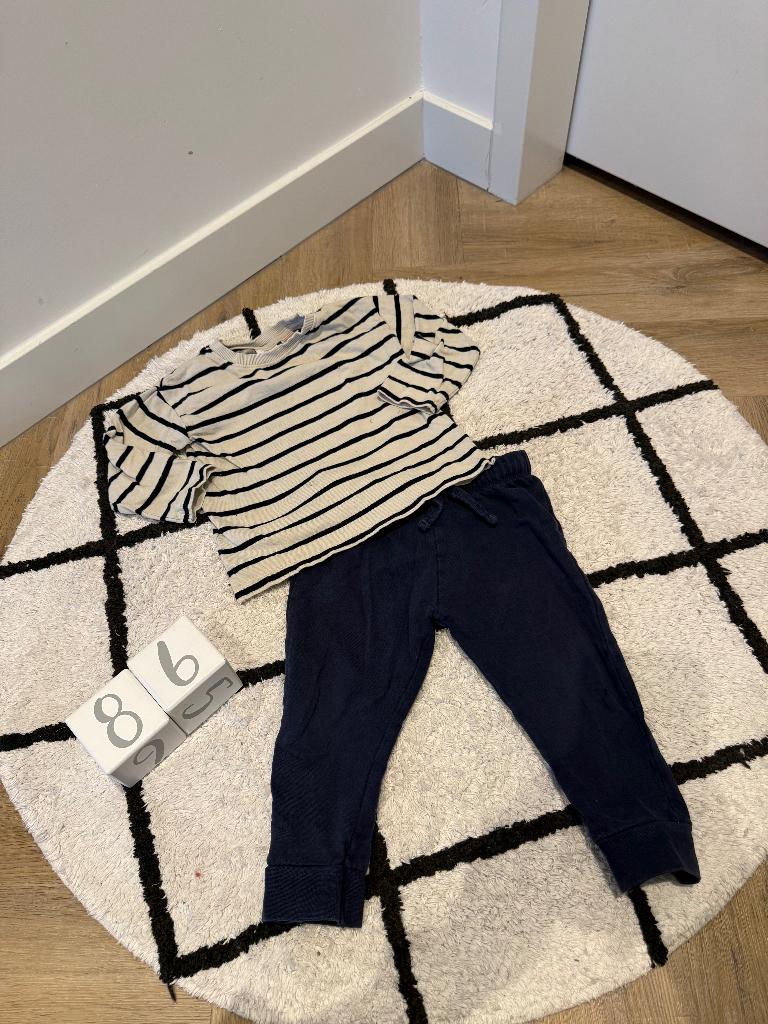 Goed: Hema & Zara baby outfit set jogger broek shirt trui 86, Kinderen en Baby's, Babykleding | Maat 86, Gebruikt, Jongetje of Meisje