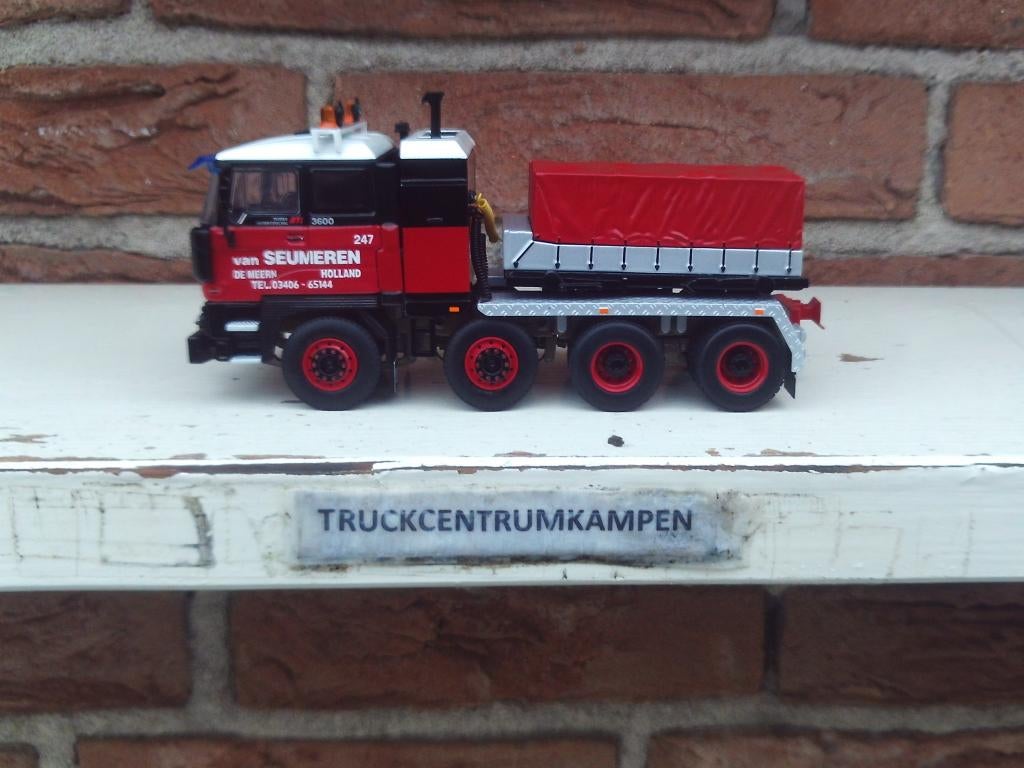 WSI  Daf  3600  8 x 4  van  Mammoet., Hobby en Vrije tijd, Modelauto's | 1:50, Ophalen of Verzenden, Nieuw, Bus of Vrachtwagen