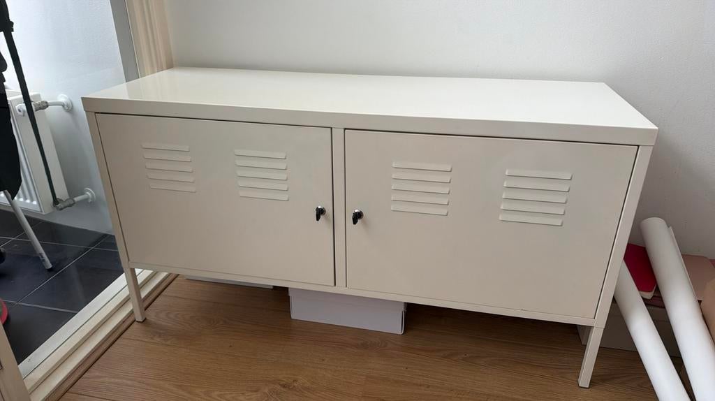 Witte lockerkast IKEA, Ophalen, Zo goed als nieuw