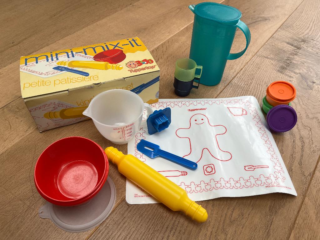 Tupperware Tuppertoys mini bakset voor kinderen en extra, Ophalen of Verzenden, Gebruikt, Overige typen