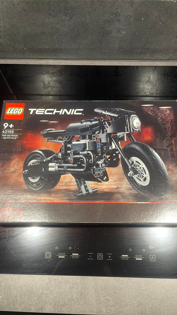 Lego technic batman motor nieuw niet geopend, Ophalen of Verzenden, Zo goed als nieuw