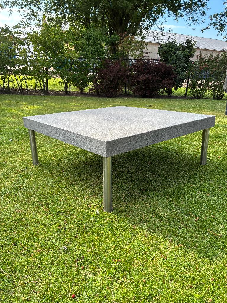 Borek Florence bijzettafel rvs en ceasarstone. Nieuw € 1498, Ophalen of Verzenden, Gebruikt, Vierkant, Rvs