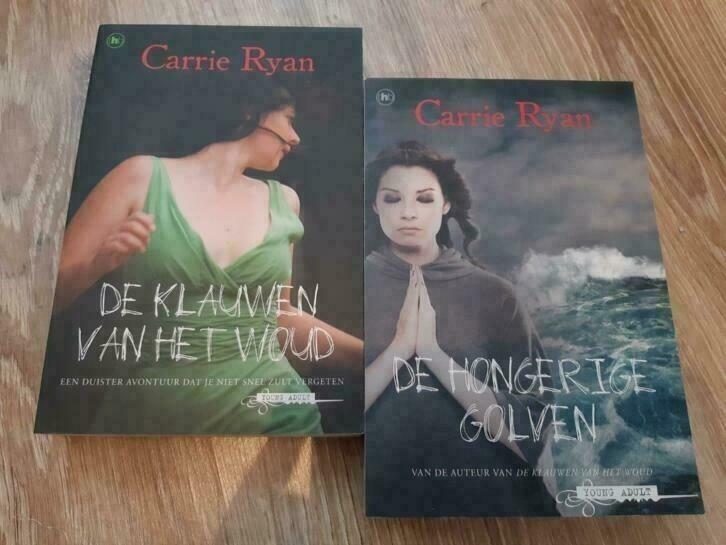 Carrie Ryan: De klauwen van het woud + De hongerige wolven, Ophalen of Verzenden, Nieuw