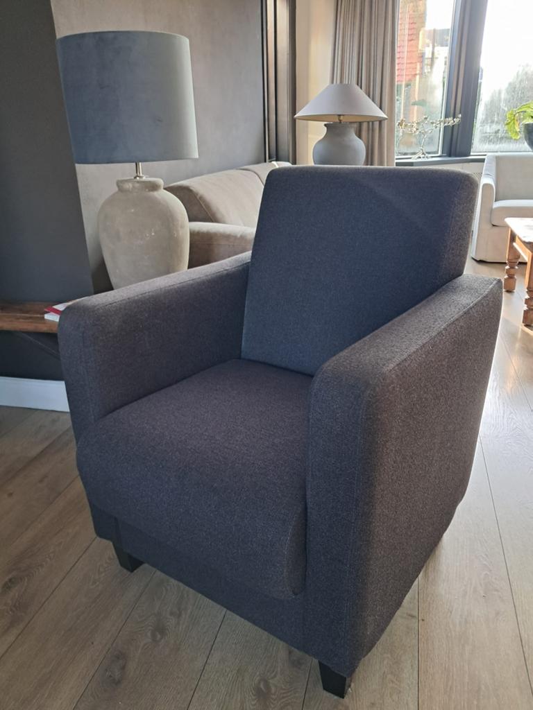 Twee stoelen antraciet, Huis en Inrichting, Ophalen, Zo goed als nieuw, Minder dan 75 cm, 75 tot 100 cm