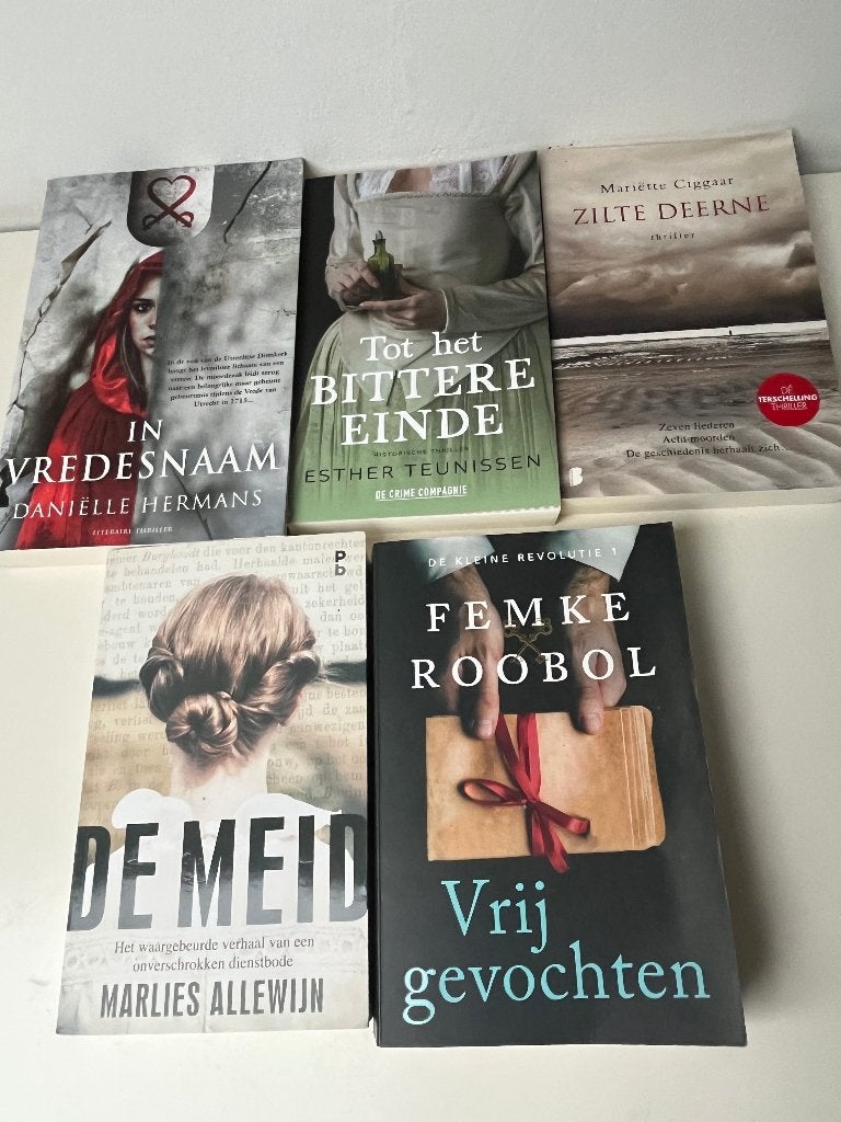 5 historische romans samen voor 20 euro, Ophalen of Verzenden, Zo goed als nieuw, Nederland