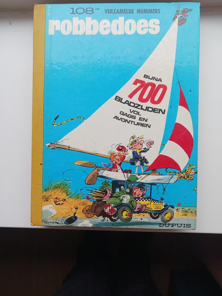 Robbedoes 108ste en 116ste verzamelde albums, Boeken, Eén stripboek, Ophalen of Verzenden, Gelezen, Diverse auteurs