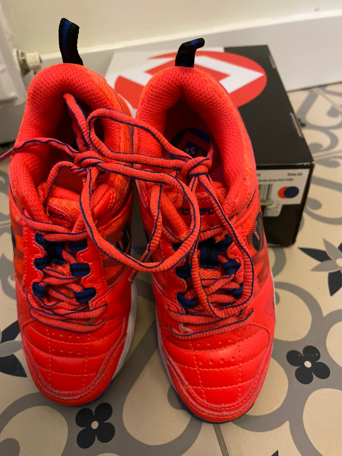 Brabo hockeyschoenen nieuw maat 32, Ophalen of Verzenden, Zo goed als nieuw, Schoenen