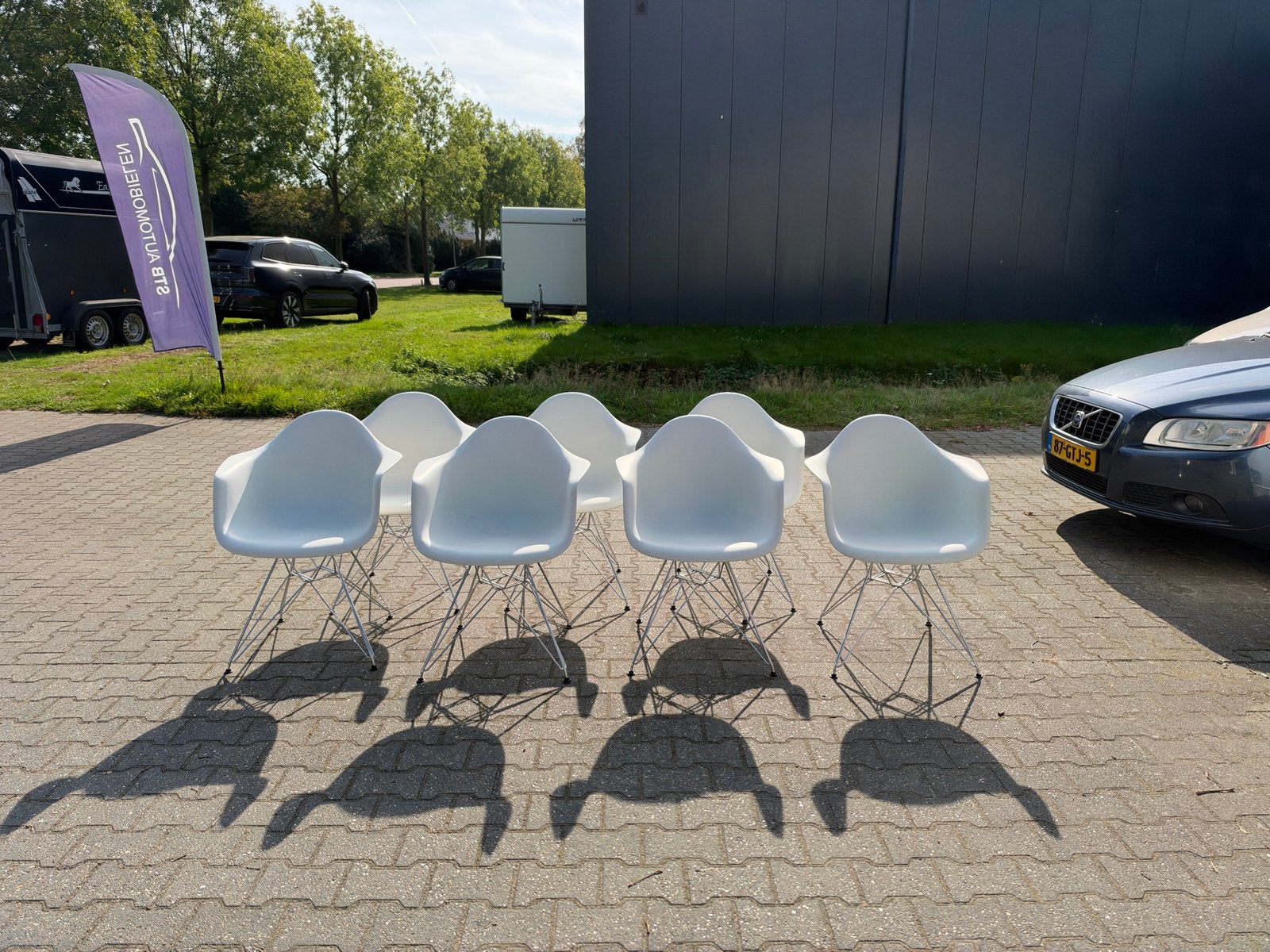 Vitra Eames Plastic Armchair DAW - Wit (15stuks), Ophalen, Kunststof, Wit, Zo goed als nieuw