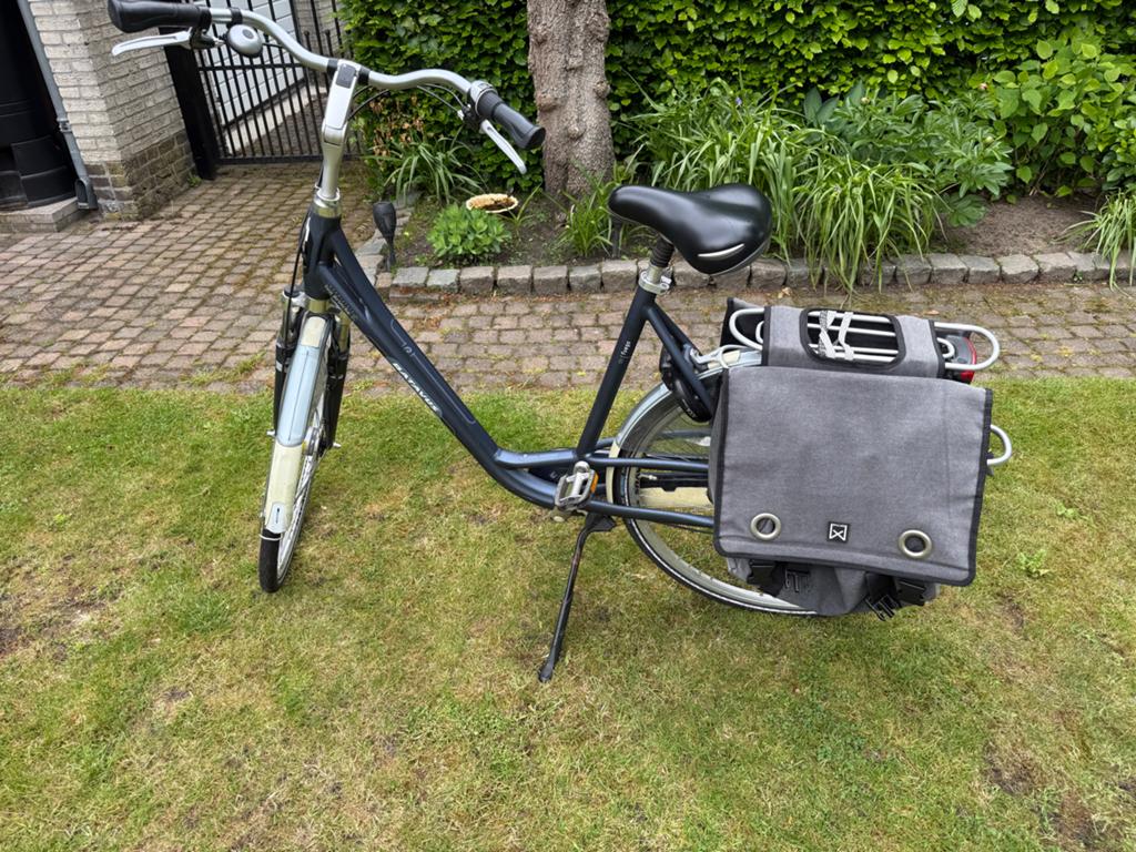 Batavus fiets model fuego met lage opstap, excl. fietstassen, Fietsen en Brommers, Ophalen, Batavus, Trommelrem, 53 tot 56 cm