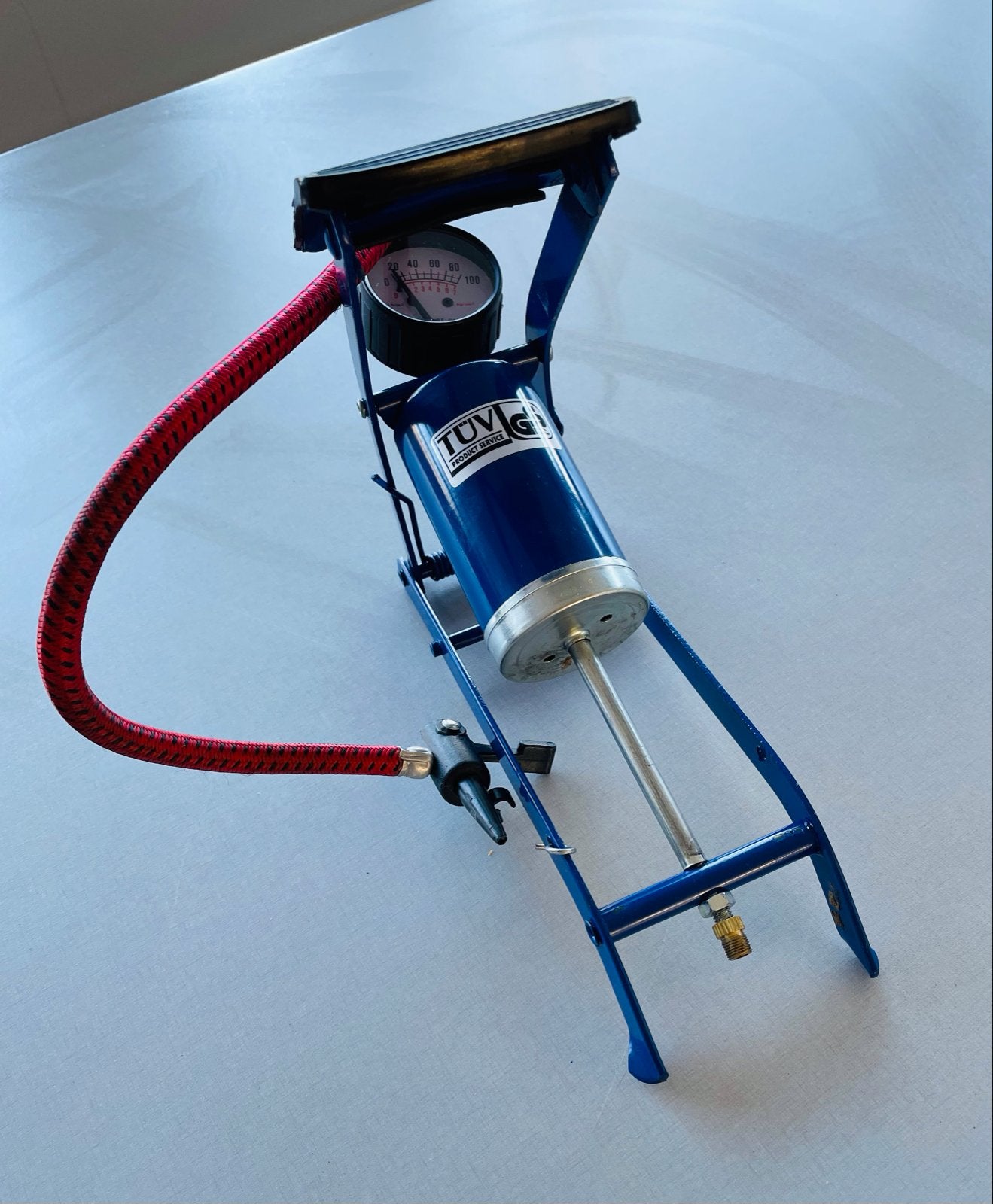 Nieuwe Voetpomp met Manometer - TÜV Goedgekeurd, Ophalen of Verzenden, Drukmeter, Nieuw