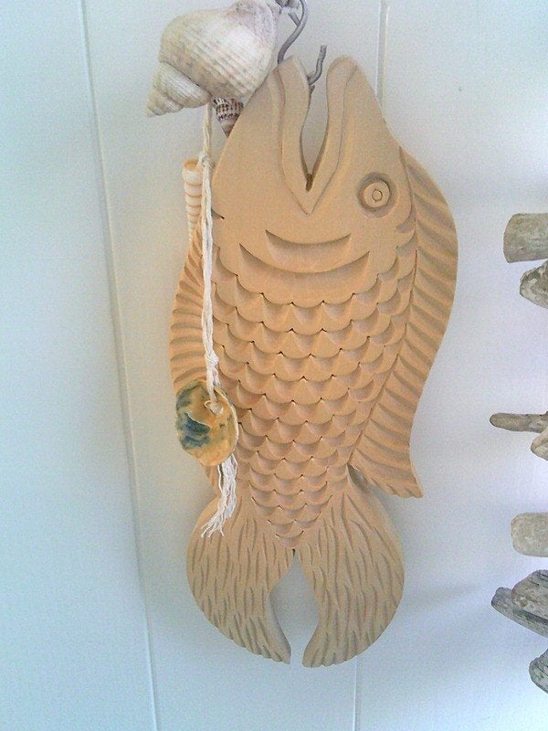 Grote houten vis met schelpen streng strandlook maritiem, Ophalen, Gebruikt, Meerkleurig, Overige materialen