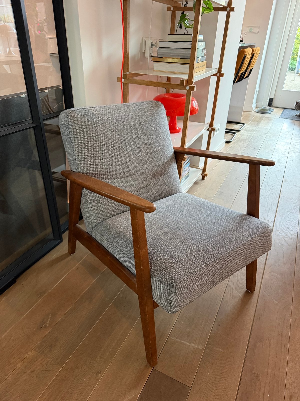 Vintage IKEA Stockholm fauteuil - Grijs met houten armleunin, Gebruikt, Ophalen of Verzenden, Hout, Eén