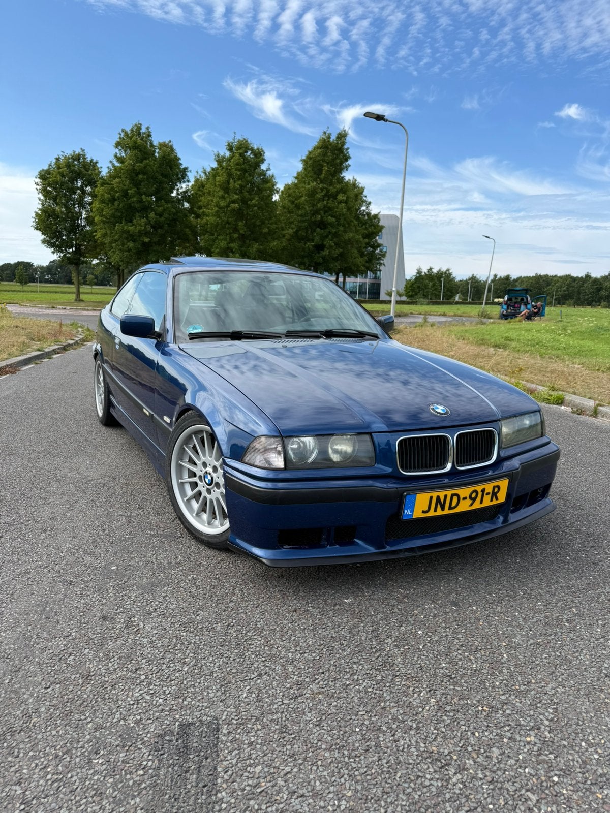 BMW E36 320i Coupe 1997 schuifkanteldak, Achterwielaandrijving, Blauw, Handgeschakeld, Particulier