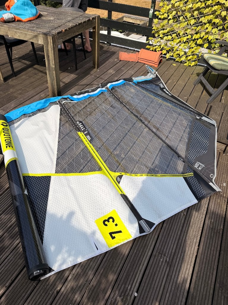 Duotone E-Type HD 7.3, Watersport en Boten, Windsurfen, Ophalen, 6.5 m² tot 8 m², Zo goed als nieuw, Zeil