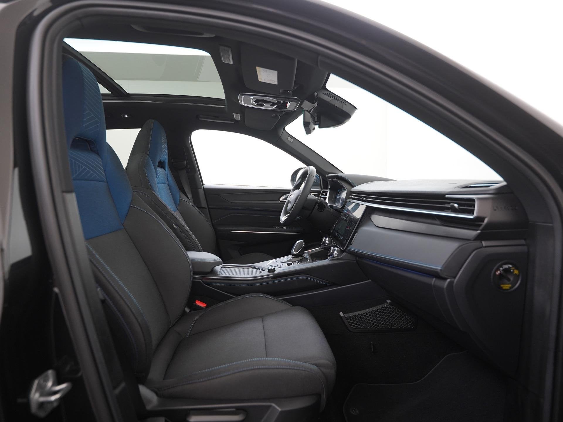 Lynk & Co 01 1.5 PHEV | Panoramadak | Camera | Memory Stoel, Auto's, Stof, Euro 6, Zwart, Bedrijf