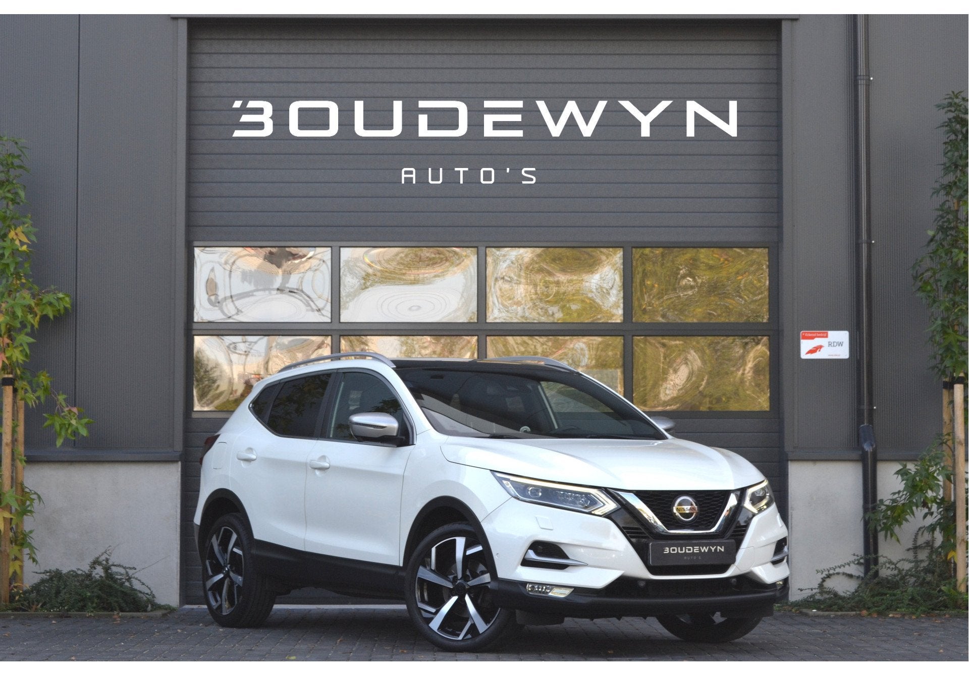 Nissan QASHQAI 1.3 DIG-T Tekna + 160PK | 360 camera | Leer |, Auto's, Euro 6, 4 cilinders, 1290 kg, 160 pk