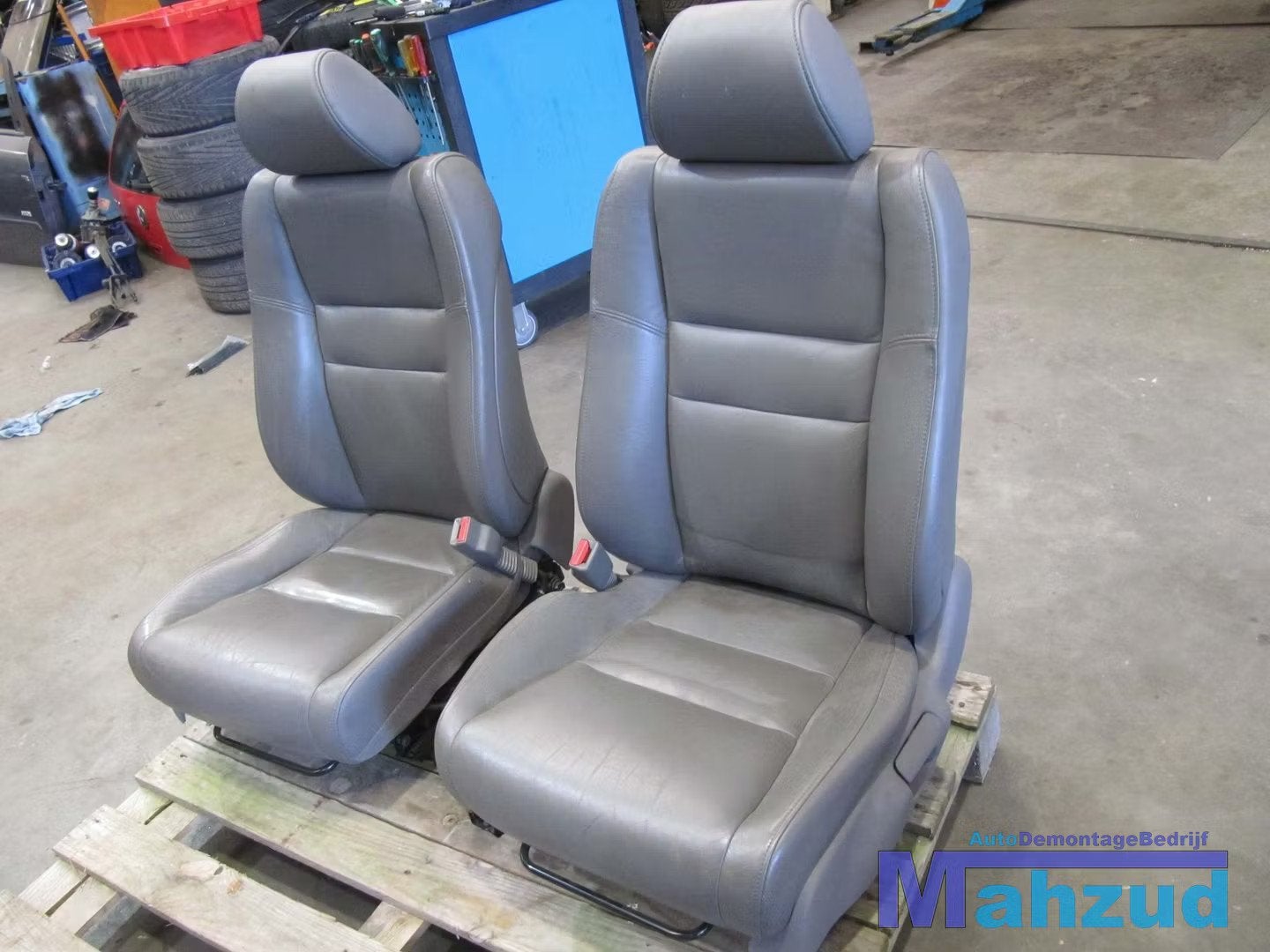 HONDA CIVIC sedan FD FA Compleet interieur 5 deurs leer, Gebruikt, Info@honda.co.jp, Ophalen of Verzenden, Minami-Aoyama 2-chome 1-1
107-8556  Tokyo