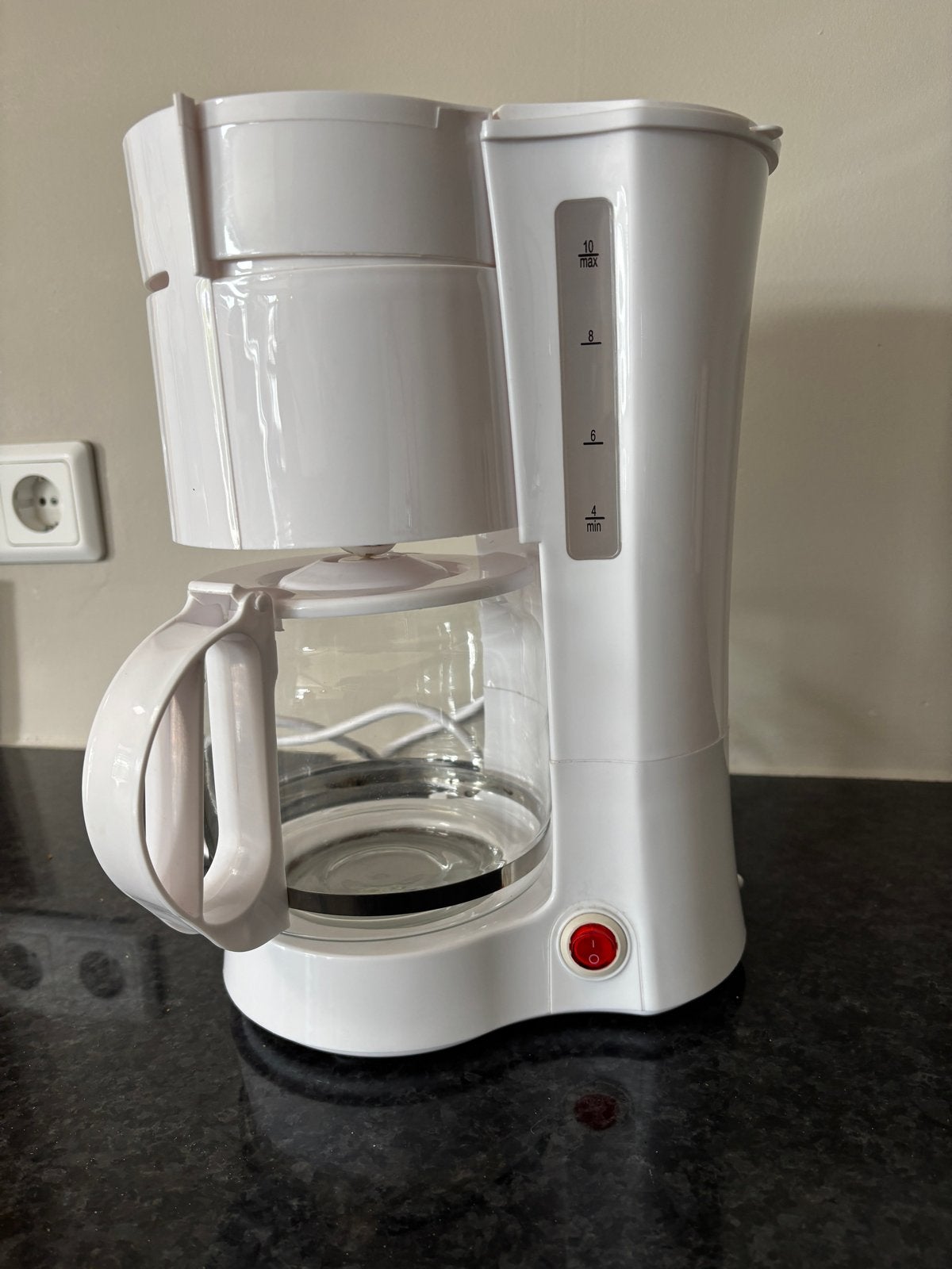 OK. Koffiezetapparaat OCM 102-W - Gebruikt, Goede Staat, Witgoed en Apparatuur, Ophalen, Gebruikt, 10 kopjes of meer, Koffiemachine