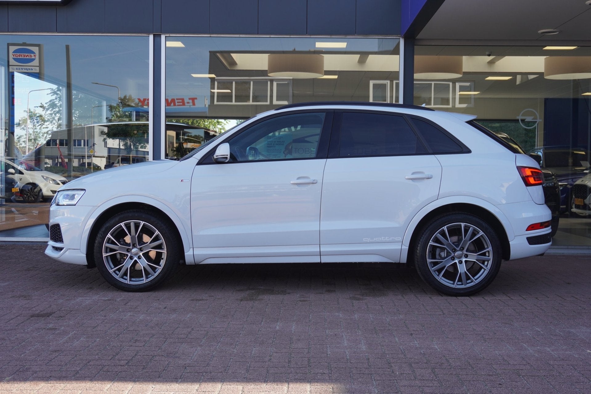 Foto 2 van Audi Q3 2.0 TDI quattro Design Pro Line Plus | Automaat | Na
