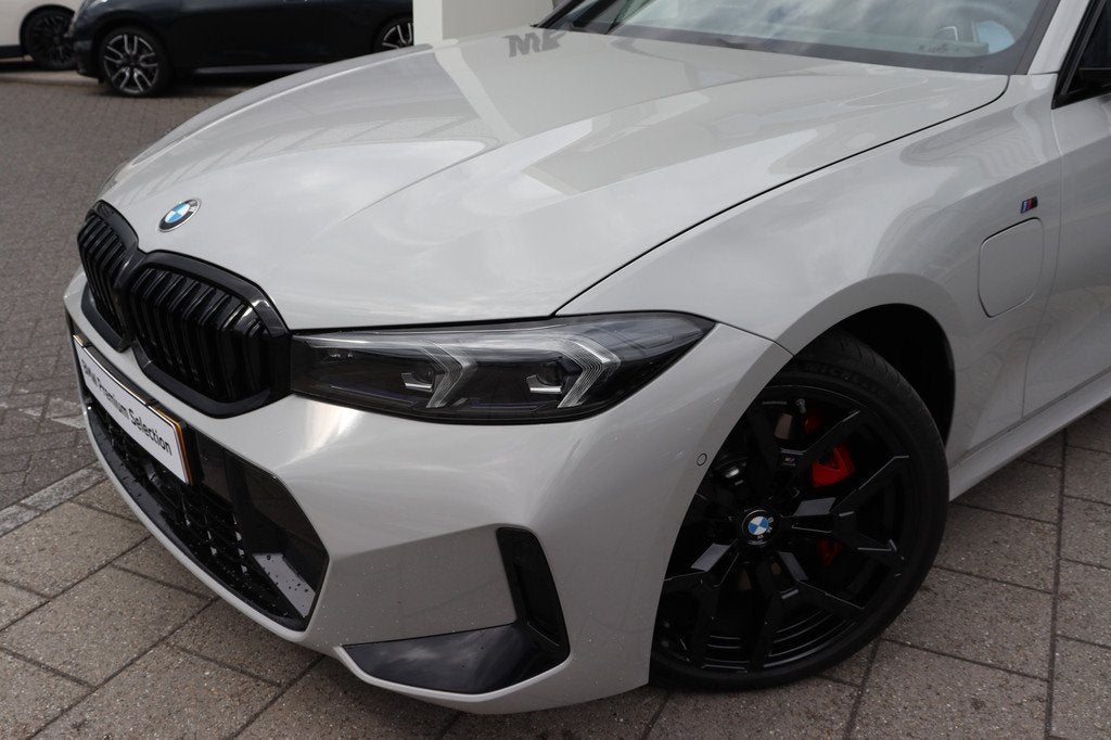 BMW 3 Serie Touring 330e M Sport Automaat / Sportstoelen / A, Auto's, BMW, 1998 cc, Achterwielaandrijving, Gebruikt, 4 cilinders