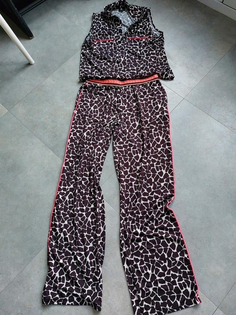 K-design jumpsuit maat M, Kleding | Dames, Maat 38/40 (M), K-design, Bruin, Ophalen of Verzenden