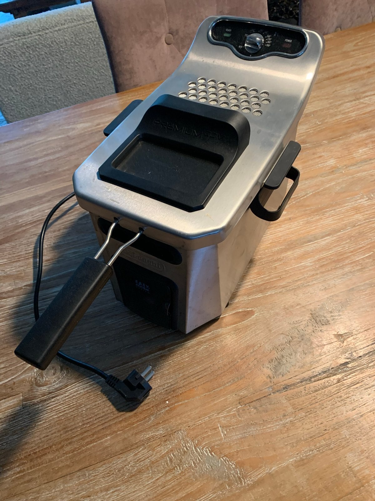 DeLonghi Premium Fry friteuse met Easy Clean System, 2 tot 3 liter, Ophalen, Gebruikt, Uitneembare binnenpan