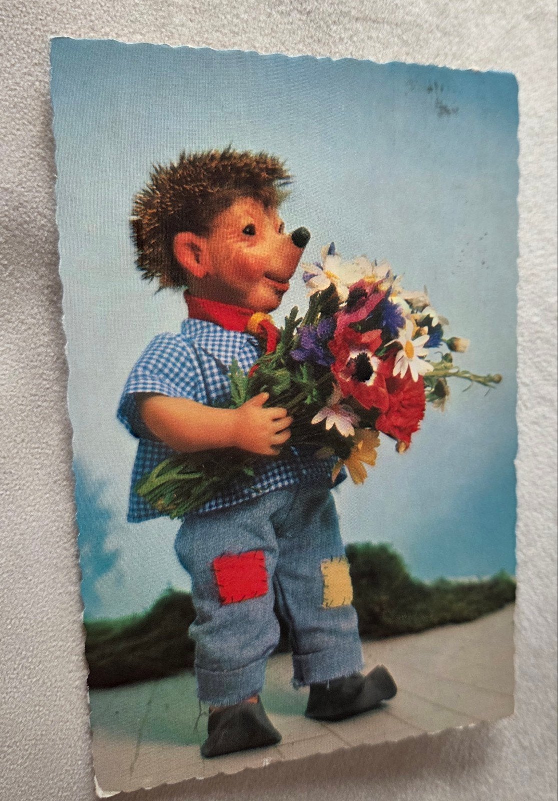 Oude ansichtkaart egel met bloemen (1959), Verzenden, 1940 tot 1960, Gelopen, Kinderen