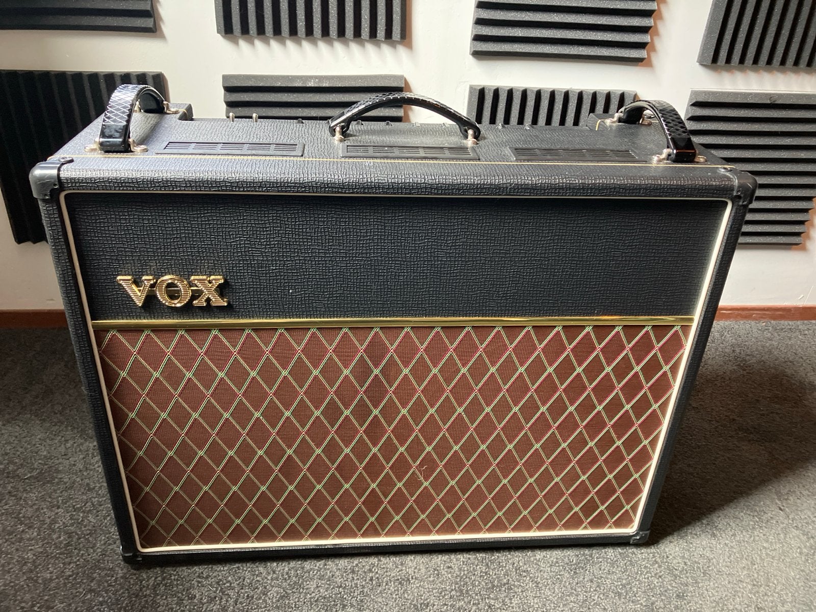 Vox AC15C2 met hoes!, Ophalen of Verzenden, Zo goed als nieuw, Gitaar, Minder dan 50 watt